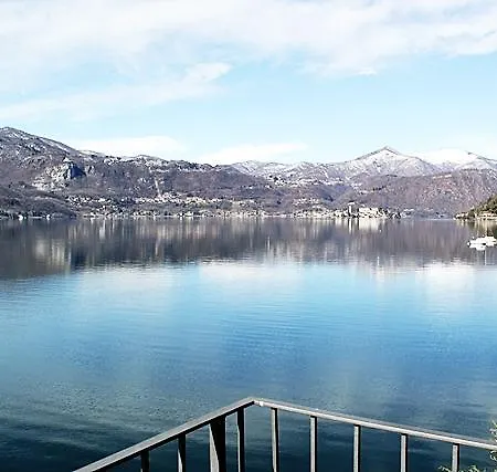 Imolo Lake